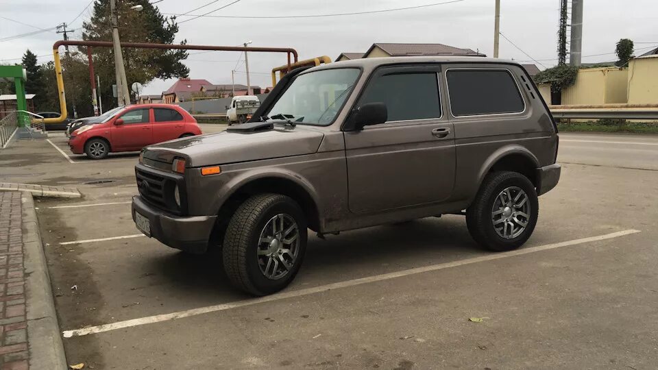 Нива легенд кориандр фото Lada 4x4 3D 1.7 бензиновый 2017 "Юрбан"(URBAN) на DRIVE2
