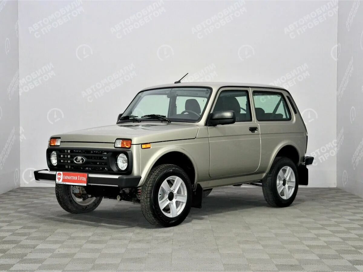 Нива легенд люкс фото Купить б/у Lada (ВАЗ) Niva Legend 2021-2024 1.7 MT (83 л.с.) 4WD бензин механика
