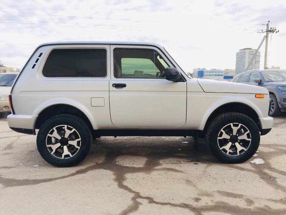 Нива легенд на литье фото Шины 216/65/16 на URBAN - Lada 4x4 3D, 1,8 л, 2019 года шины DRIVE2