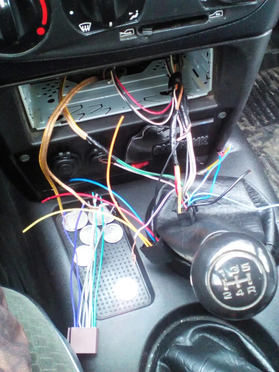 Нива легенд подключение магнитолы Магнитола - Chevrolet Niva, 1,7 л, 2004 года автозвук DRIVE2