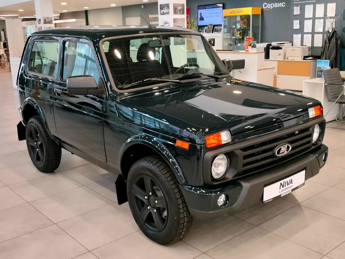 Нива легенд зеленая фото Купить новый Lada (ВАЗ) Niva Legend 2021-2024 1.7 MT (83 л.с.) 4WD бензин механи