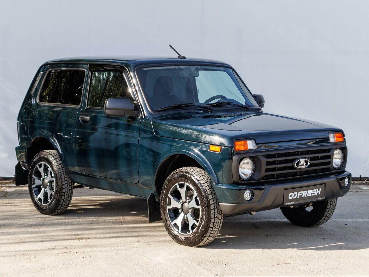 Нива легенд зеленая фото Купить б/у Lada (ВАЗ) Niva Legend 2021-2024 1.7 MT (83 л.с.) 4WD бензин механика