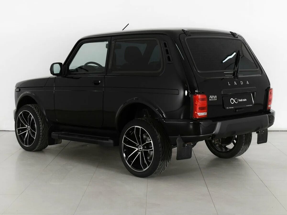 Нива легенда черная фото Купить б/у LADA (ВАЗ) Niva Legend 2021-2023 1.7 MT (83 л.с.) 4WD бензин механика