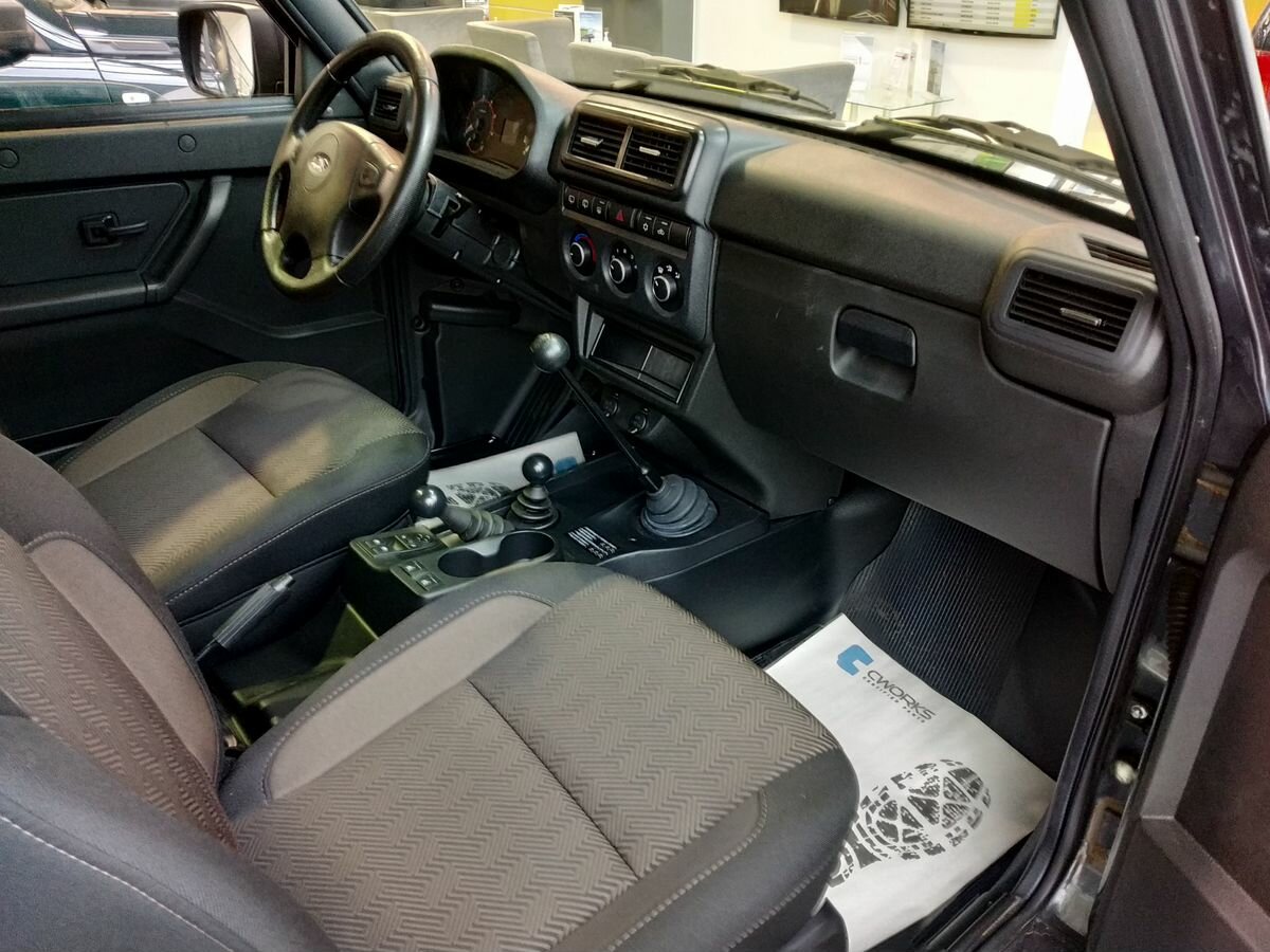 Нива люкс фото Купить новый Lada (ВАЗ) Niva Legend 2021-2024 Bronto 1.7 MT (83 л.с.) 4WD бензин