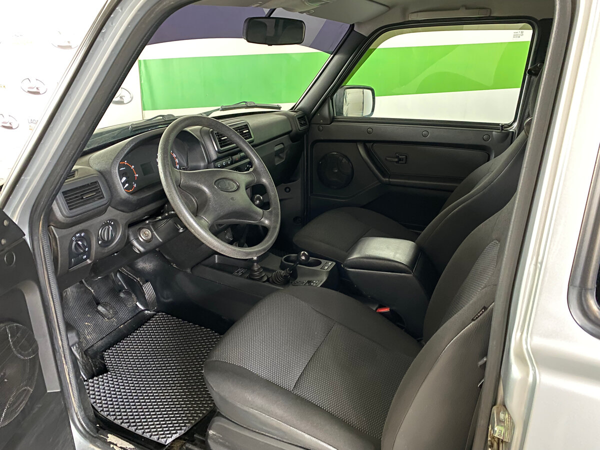 Нива люкс фото Купить б/у Lada (ВАЗ) 2121 (4x4) I Рестайлинг (2020) 1.7 MT (83 л.с.) 4WD бензин