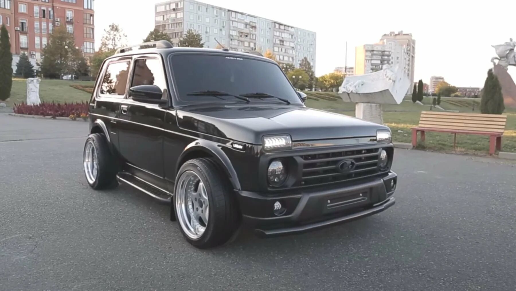 Нива марата бороды фото Лучше заводской: "Народную Ниву" LADA 4 × 4 Black показал осетинский блогер