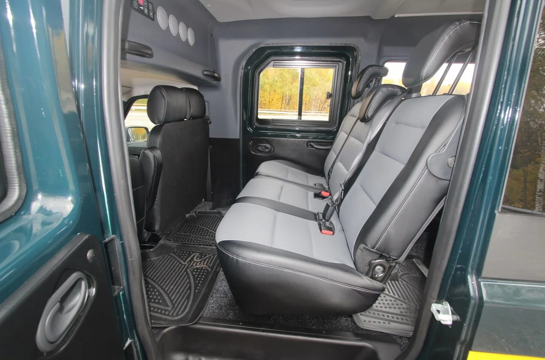 Нива минивэн фото Представлен девятиместный минивэн Lada Niva Kub - Рамблер/авто