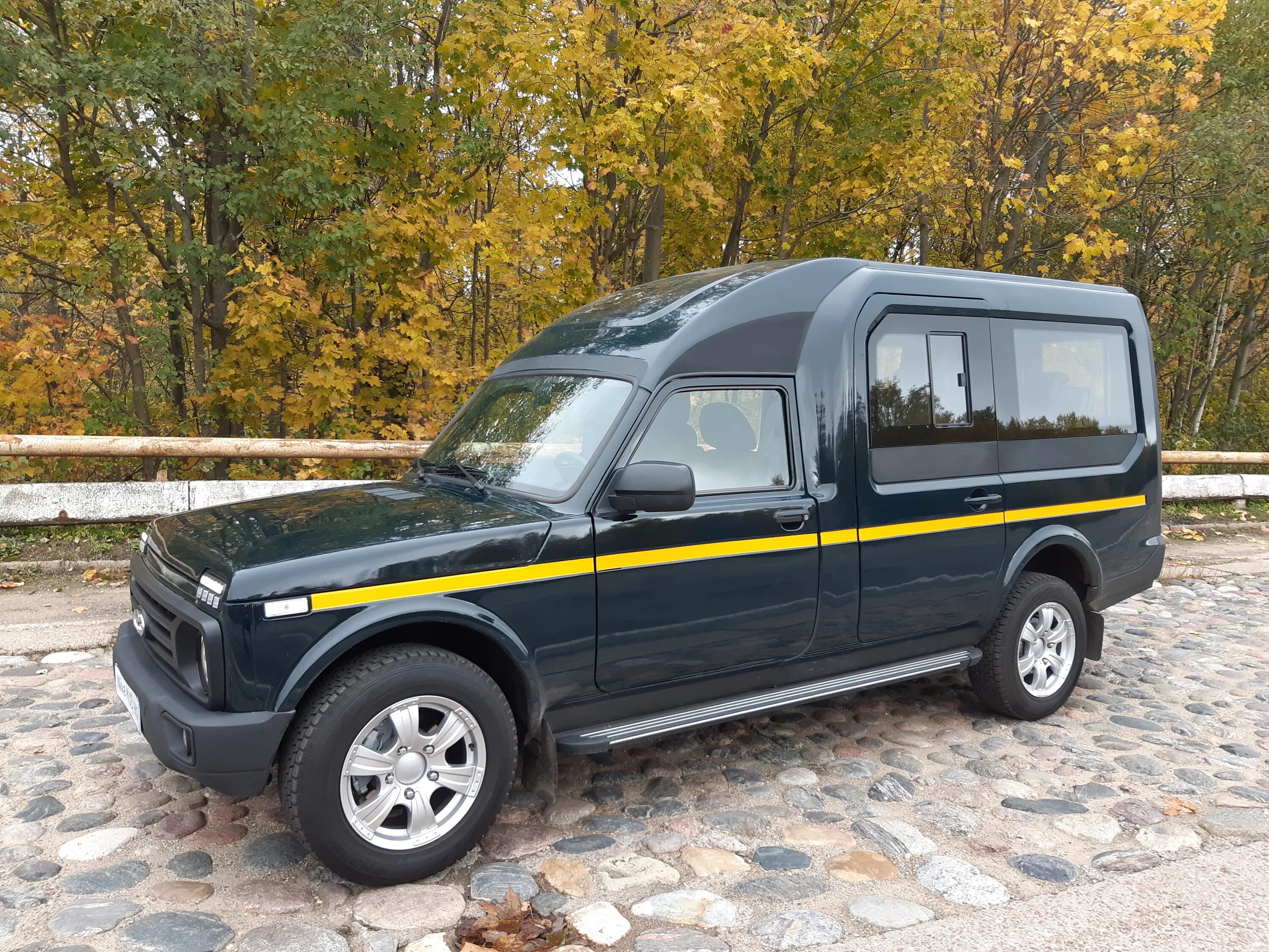 Нива минивэн фото Купить Пассажирский фургон минивэн на базе Lada Niva Legend Kub в Москве на заво