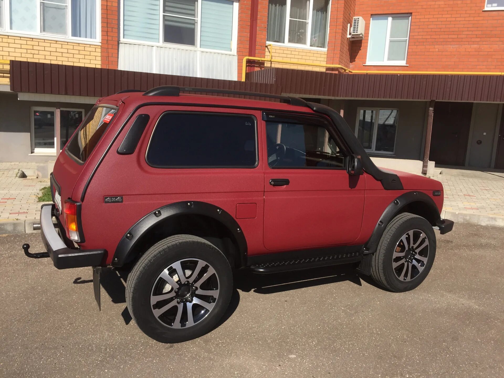 Нива на 18 дисках фото Диски R 18 Сахара с УАЗ Патриот на ниву. - Lada 4x4 3D, 1,7 л, 1996 года колёсны