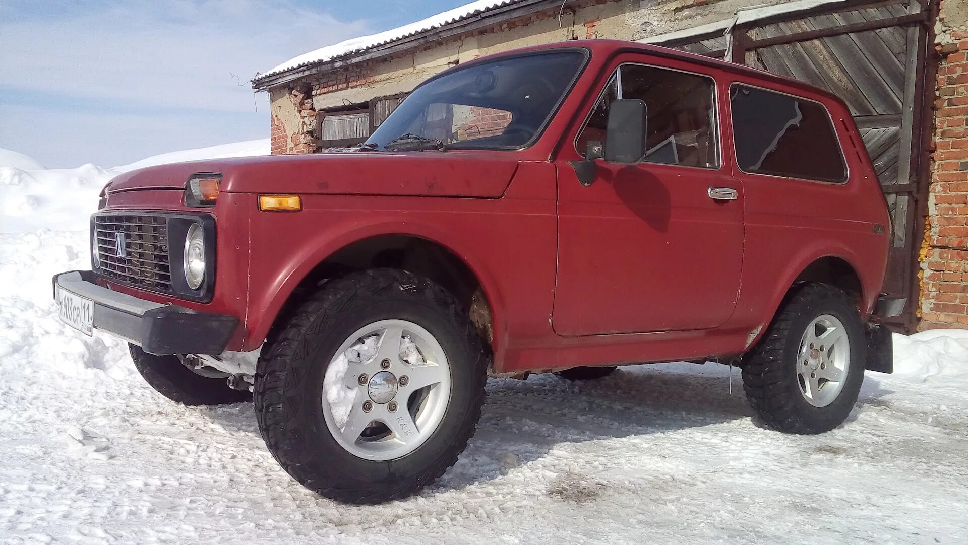Нива на 215 75 15 фото Kumho 215 75 r 15 на ниву - Lada 4x4 3D, 1,7 л, 1997 года фотография DRIVE2