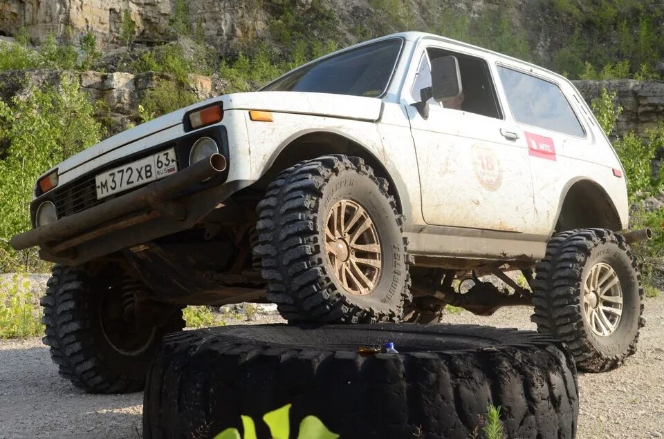 Нива на больших колесах фото Покатухи в эти выходные. - Lada 4x4 3D, 1,7 л, 1986 года покатушки DRIVE2