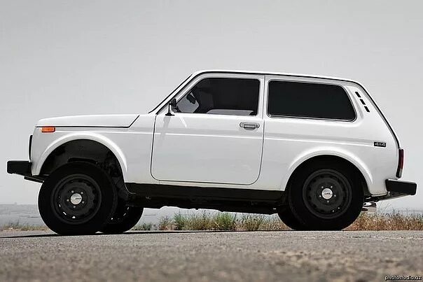 Нива на черных штампах фото Процесс стоит, гниём. - Lada 4x4 3D, 1,7 л, 1994 года кузовной ремонт DRIVE2