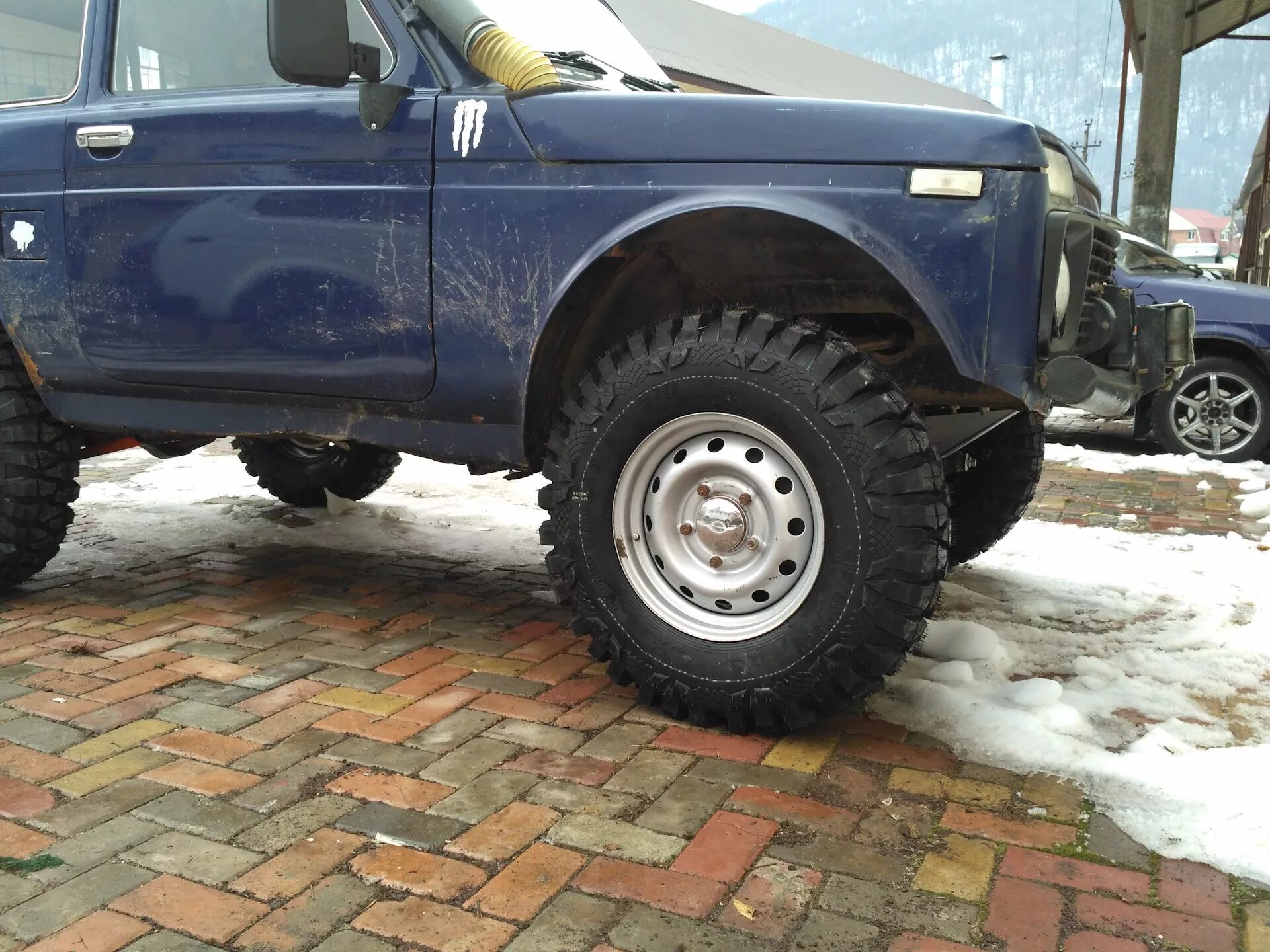 Нива на грязевых колесах фото Форвард сафари 510 - Lada 4x4 3D, 1,7 л, 1999 года шины DRIVE2