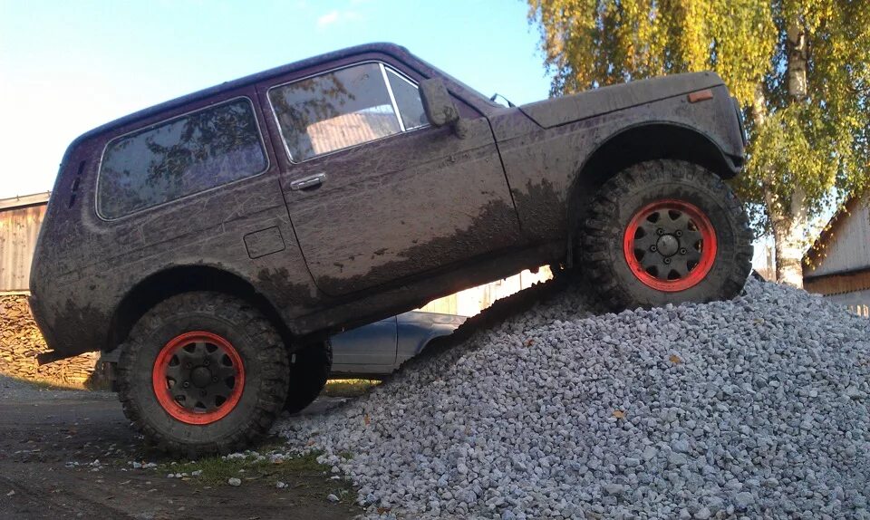 Нива на грязевых колесах фото Фотки Нивы) - Lada 4x4 3D, 1,7 л, 1996 года фотография DRIVE2