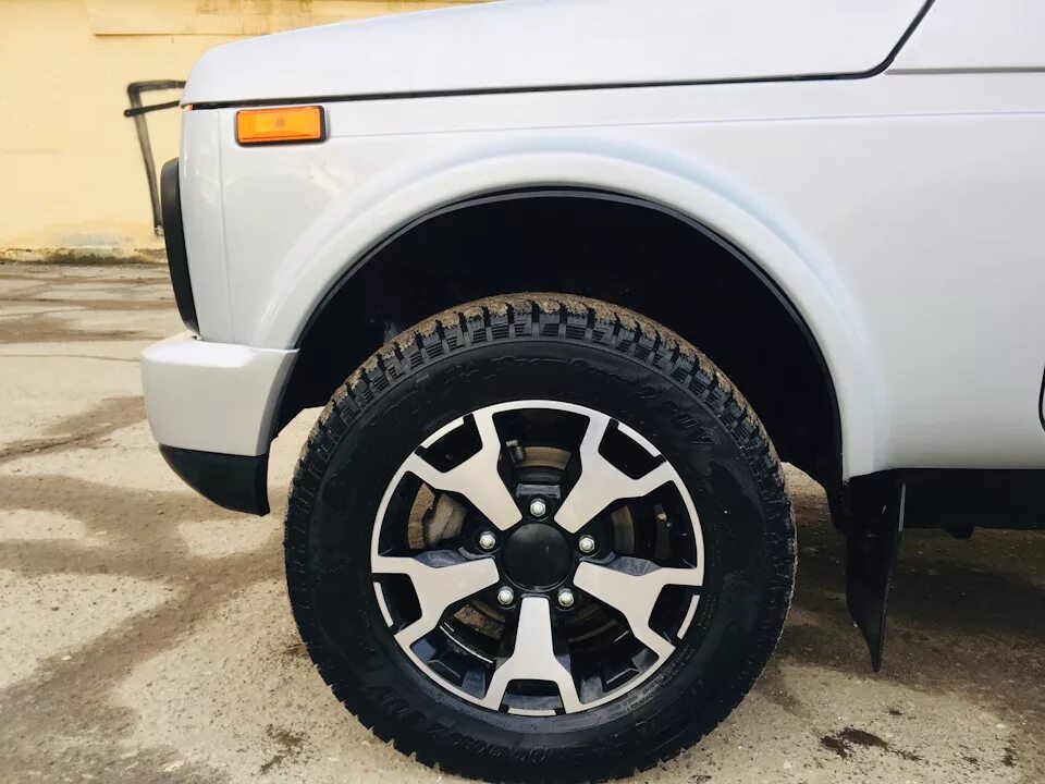 Нива на колесах 215 65 16 фото Шины 216/65/16 на URBAN - Lada 4x4 3D, 1,8 л, 2019 года шины DRIVE2