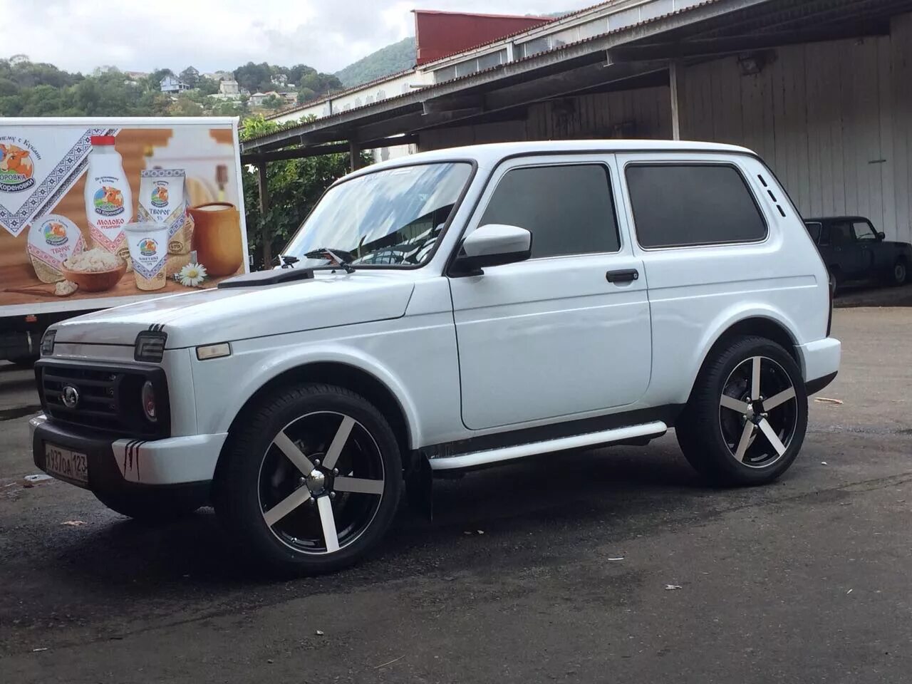Нива на красивых дисках фото Колесики - Lada 4x4 3D, 1,7 л, 2014 года колёсные диски DRIVE2