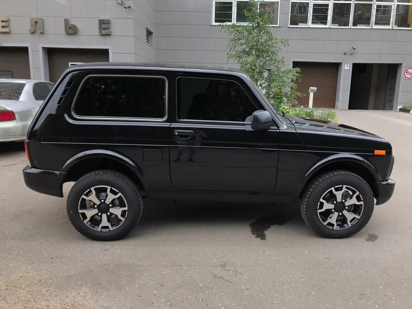 Нива на литье фото Тонировка - Lada 4x4 3D, 1,7 л, 2019 года стайлинг DRIVE2