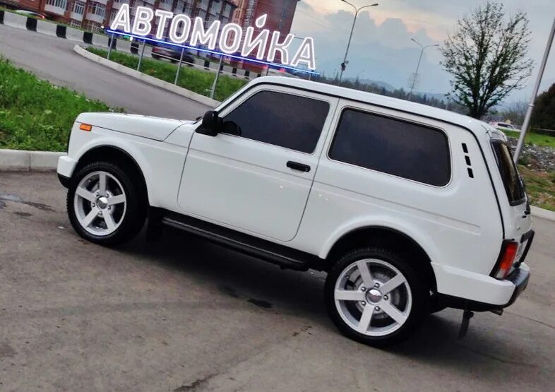 Нива на литье фото Тонировка - Lada 4x4 3D, 1,7 л, 2015 года другое DRIVE2