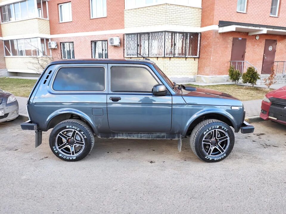 Нива на литых дисках 16r фото Тапки - Lada 4x4 3D, 1,7 л, 2020 года колёсные диски DRIVE2
