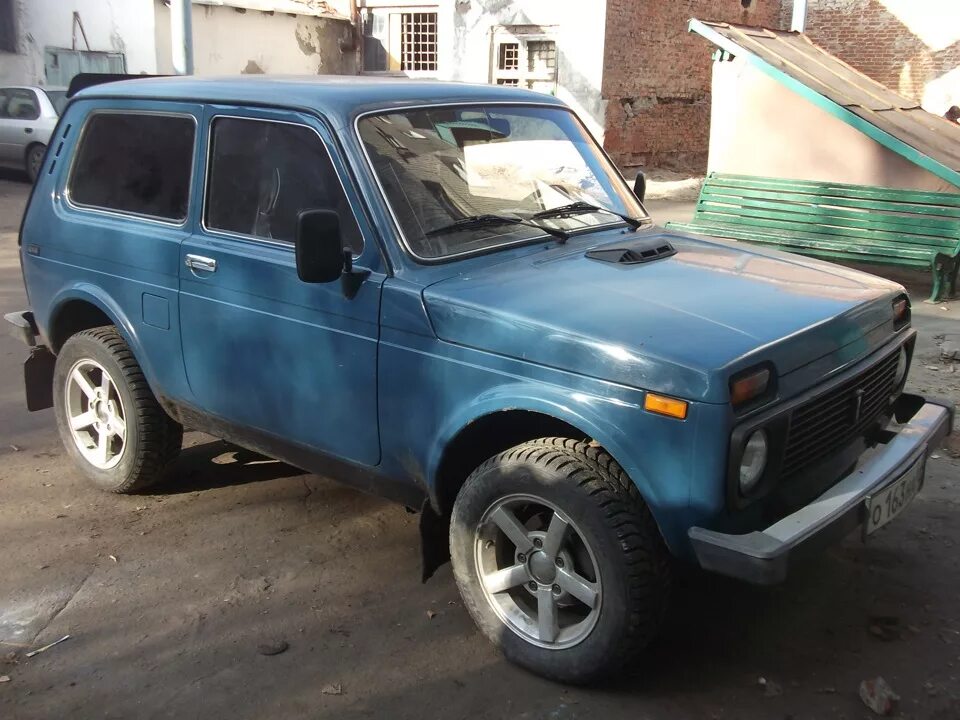 Нива на резине 205 55 16 фото Зимняя резина Bridgestone Ice Cruiser 5000 размер 215/60 R16 - Lada 4x4 3D, 1,7 