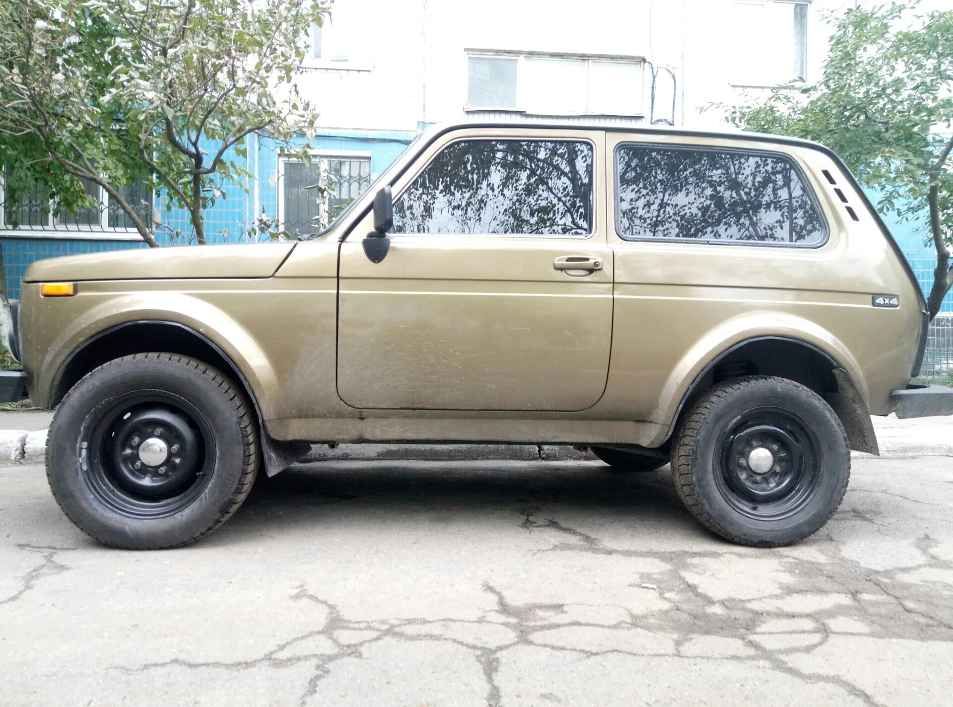 Нива на резине 205 55 16 фото Для сравнения 215/65r16 и 205/65r15 на ниве - Lada 4x4 3D, 1,6 л, 1988 года шины