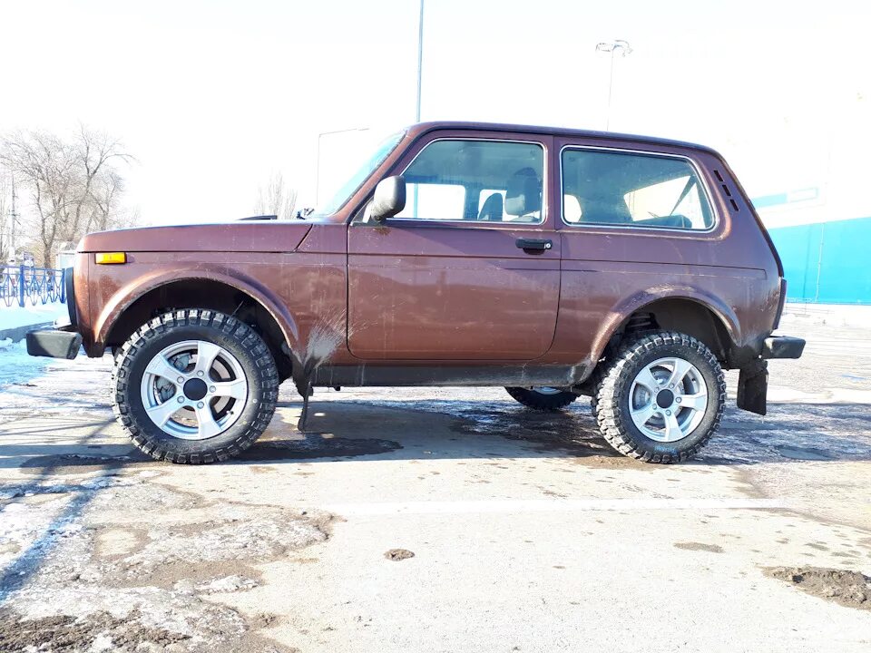Нива на резине 205 55 16 фото 205!-70 R15 Comforser CF3000 - Lada 4x4 3D, 1,7 л, 2017 года шины DRIVE2