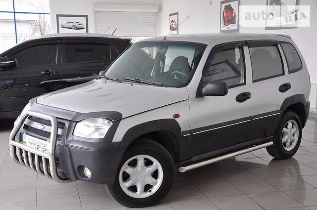 Нива ниагара фото Накладки на внутренние части задних арок Нива Шевроле - Chevrolet Niva, 1,7 л, 2
