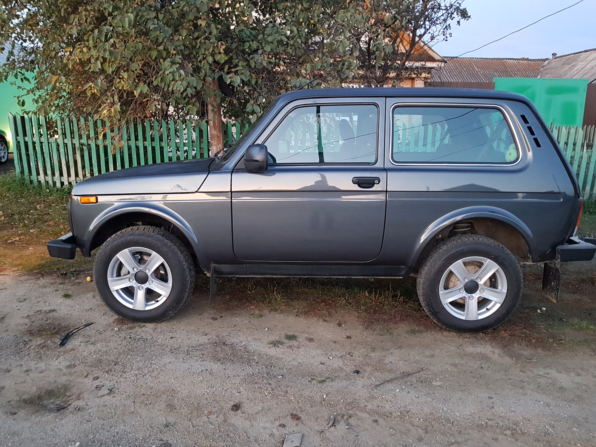Нива ниагара фото Диски К&К Ниагара - Lada 4x4 3D, 1,7 л, 2020 года колёсные диски DRIVE2