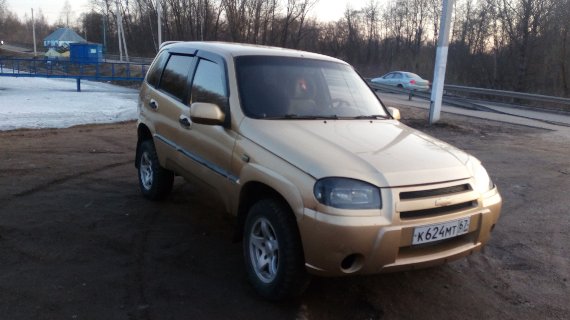 Нива ниагара фото Chevrolet Niva 1.7 бензиновый 2005 Niagara (бежевый метал) на DRIVE2