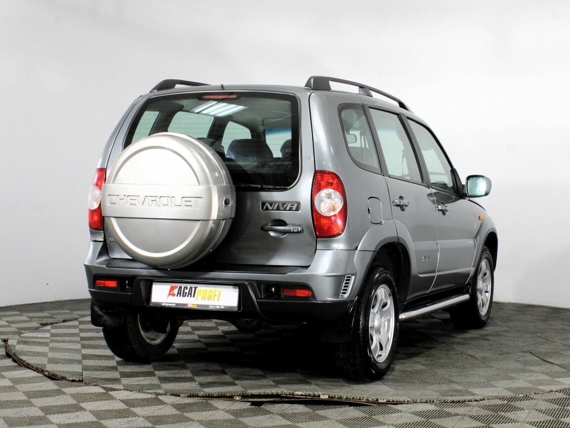 Нива ниагара фото Купить б/у Chevrolet Niva I 1.7 MT (80 л.с.) 4WD бензин механика в Нижнем Новгор