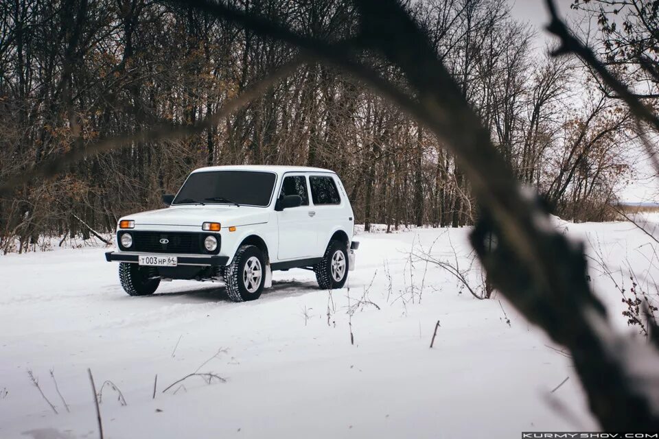 Нива новая белая фото Фотосет - Lada 4x4 3D, 1,7 л, 2011 года фотография DRIVE2