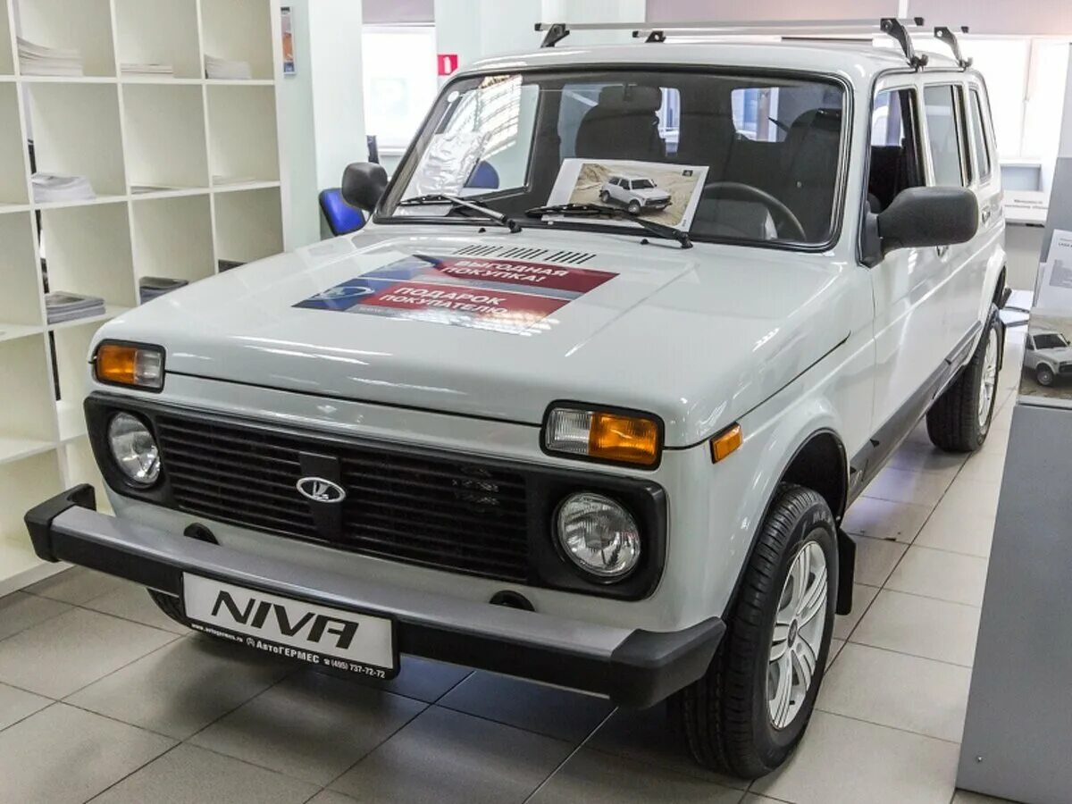 Нива новая белая фото Купить новый Lada (ВАЗ) 2131 (4x4) I 1.7 MT (83 л.с.) 4WD бензин механика в Моск