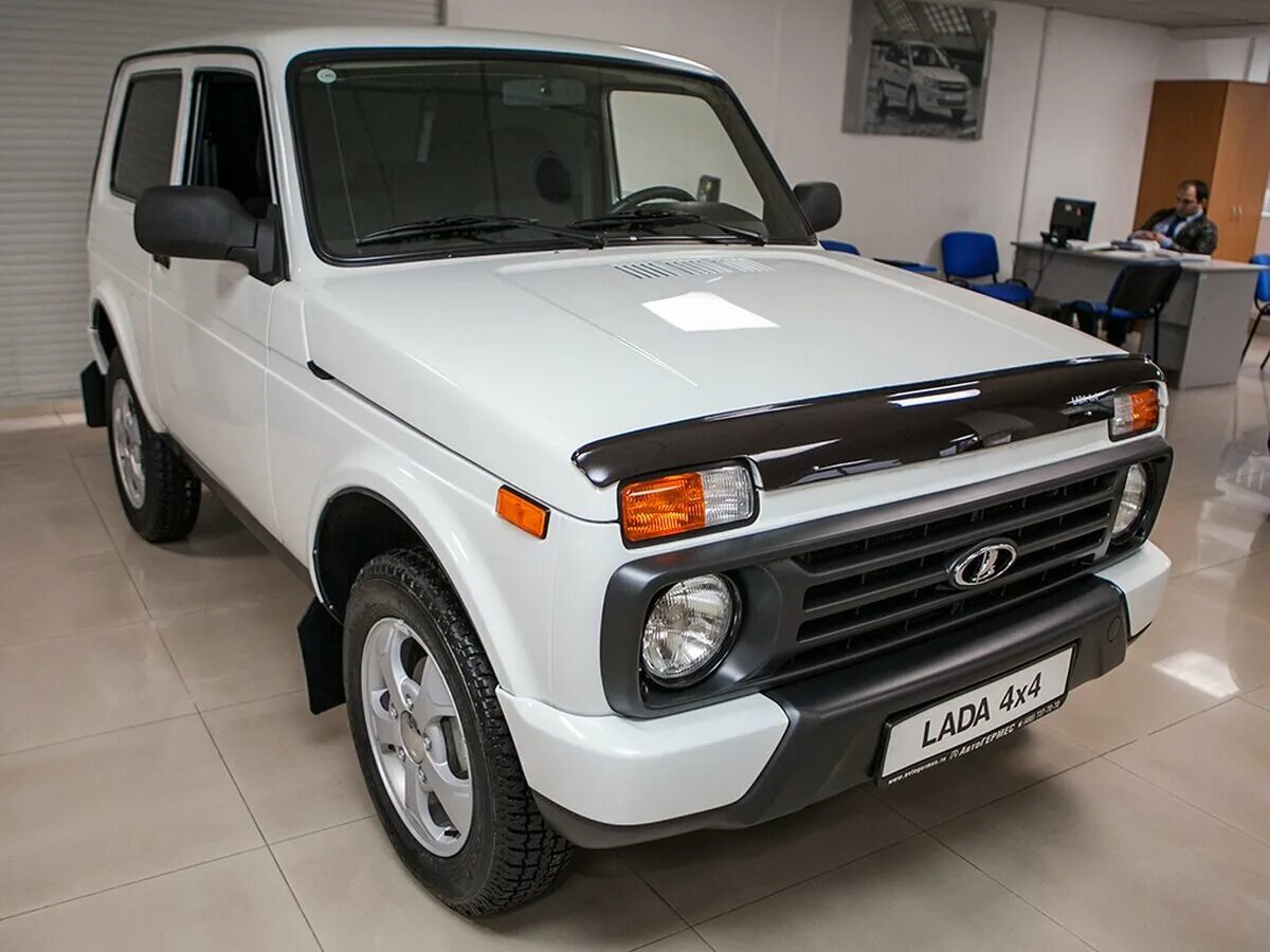 Нива нового образца цена фото Купить новый Lada (ВАЗ) 2121 (4x4) I Рестайлинг Urban 1.7 MT (83 л.с.) 4WD бензи