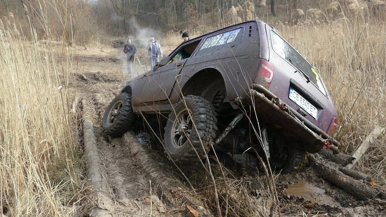 Нива офф роуд фото Две очень РАЗНЫЕ Нивы показывают OFF ROAD, Прилуки 2020 - YouTube
