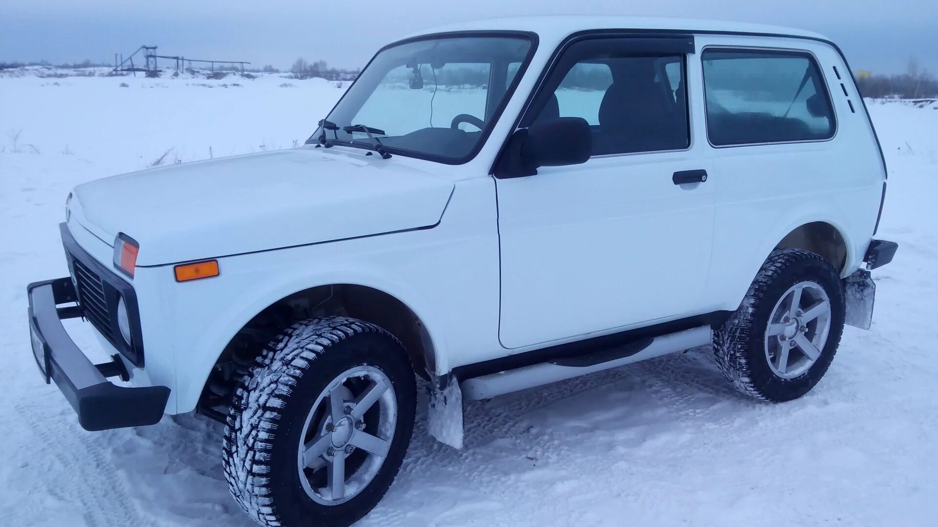 Нива отзывы владельцев с фото Lada 4x4 3D 1.7 бензиновый 2015 21214 Белый Dragonet на DRIVE2
