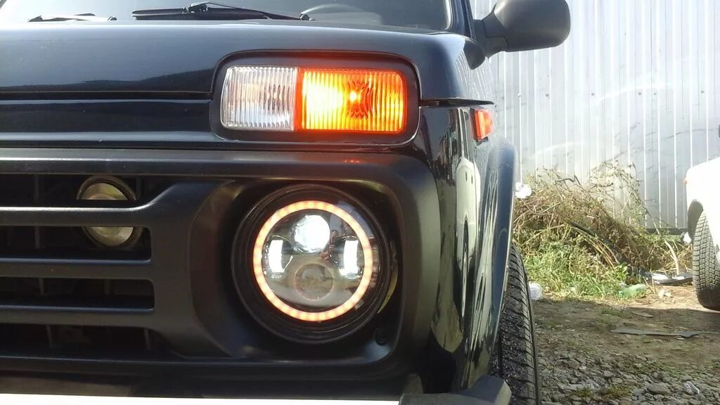 Нива передние фары тюнинг LED фары Ангельские Глазки LADA НИВА