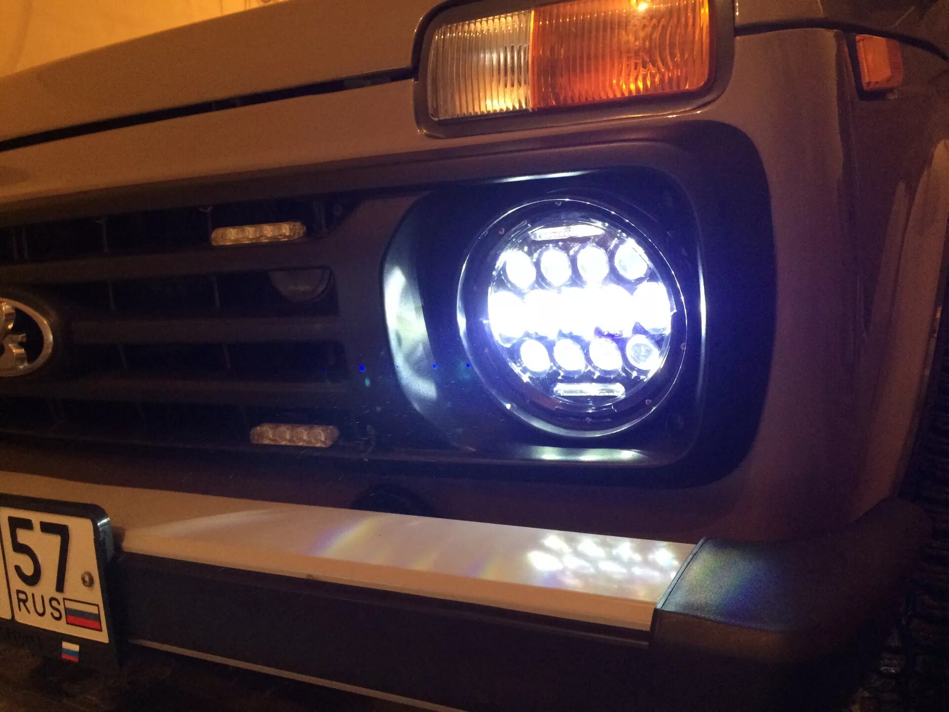 Нива передние фары тюнинг Установил LED фары. - Lada 4x4 3D, 1,7 л, 2016 года аксессуары DRIVE2