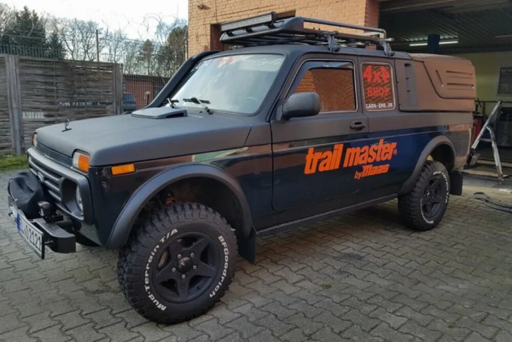 Нива пикап тюнинг для бездорожья В Германии выставили на продажу Lada 4x4 за 25 тысяч евро - Российская газета