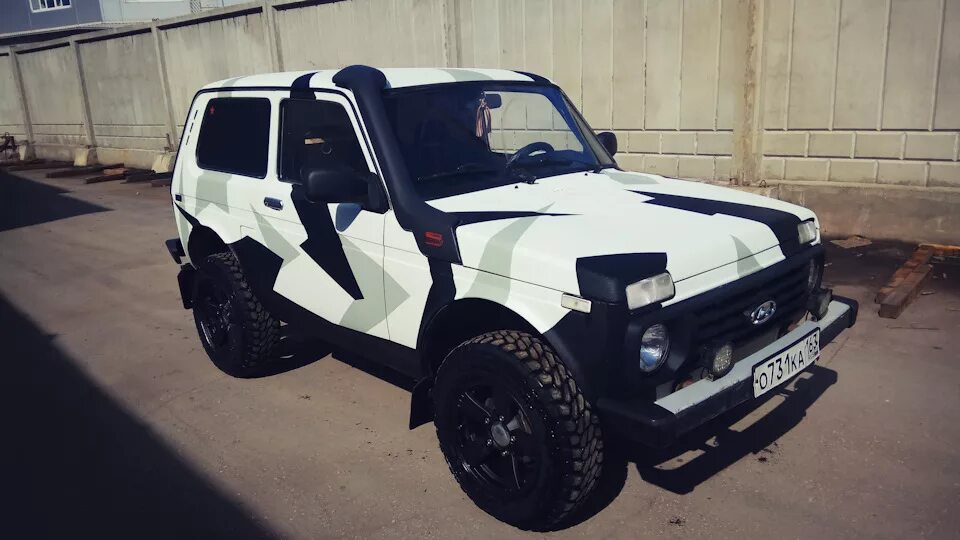 Нива пиксели фото Гонки Овощей: Нива против Калины - Lada 4x4 3D, 1,7 л, 2011 года видео DRIVE2