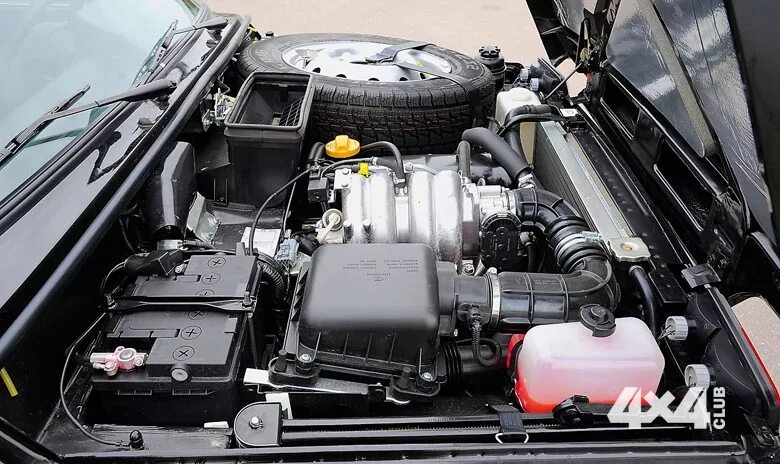 Нива под капотом фото Lada 4 × 4 - один из самых загадочных внедорожников ХХ и ХХI веков. Выясняем сек