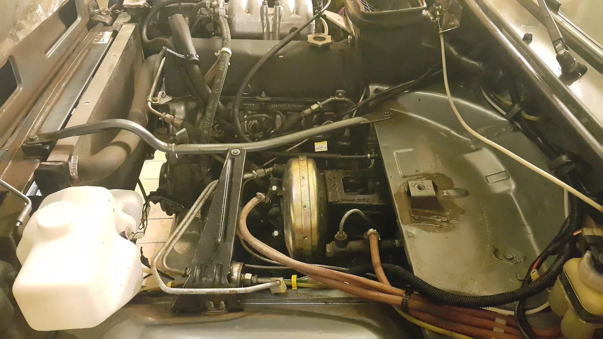 Нива подкапотное пространство фото Мойка подкапотного пространства - Lada 4x4 5D, 1,7 л, 2007 года мойка DRIVE2