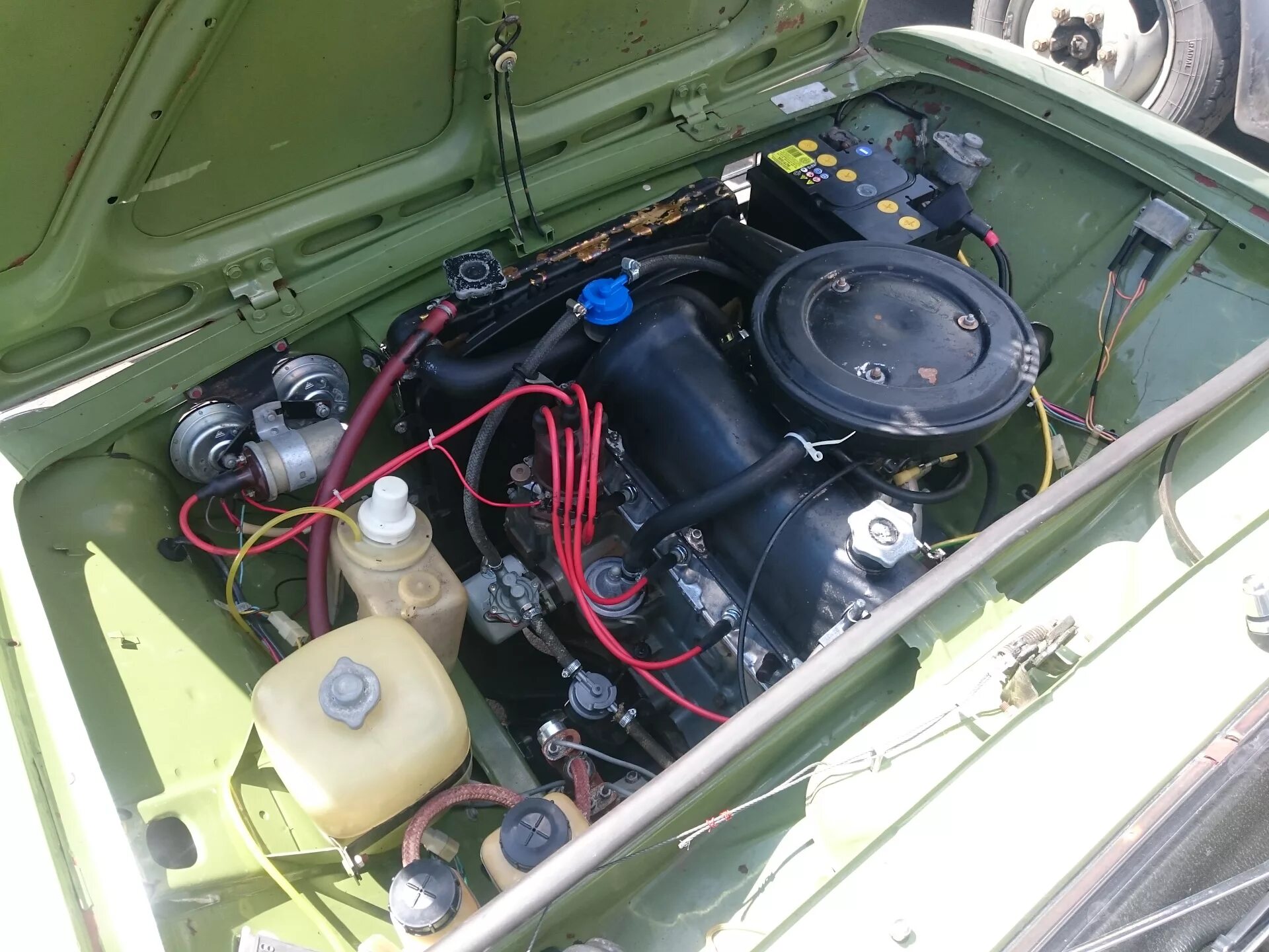 Нива подкапотное пространство фото Мойка подкапотного пространства, автомобиля 1975г. - Lada 2102, 1,9 л, 1975 года