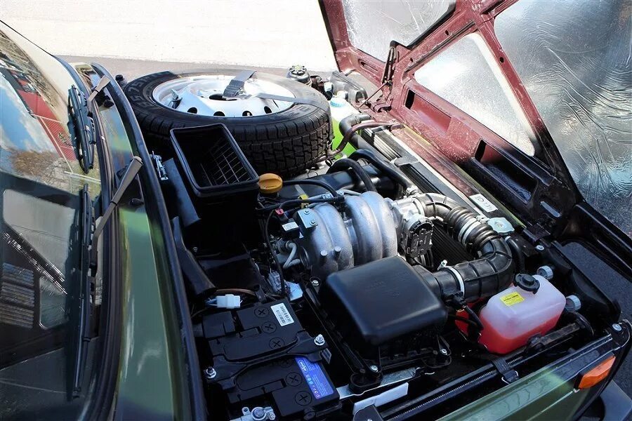 Нива подкапотное пространство фото Lada Niva Bronto Putin-Edition - Сообщество "Шедевры Автомобильной Рекламы" на D