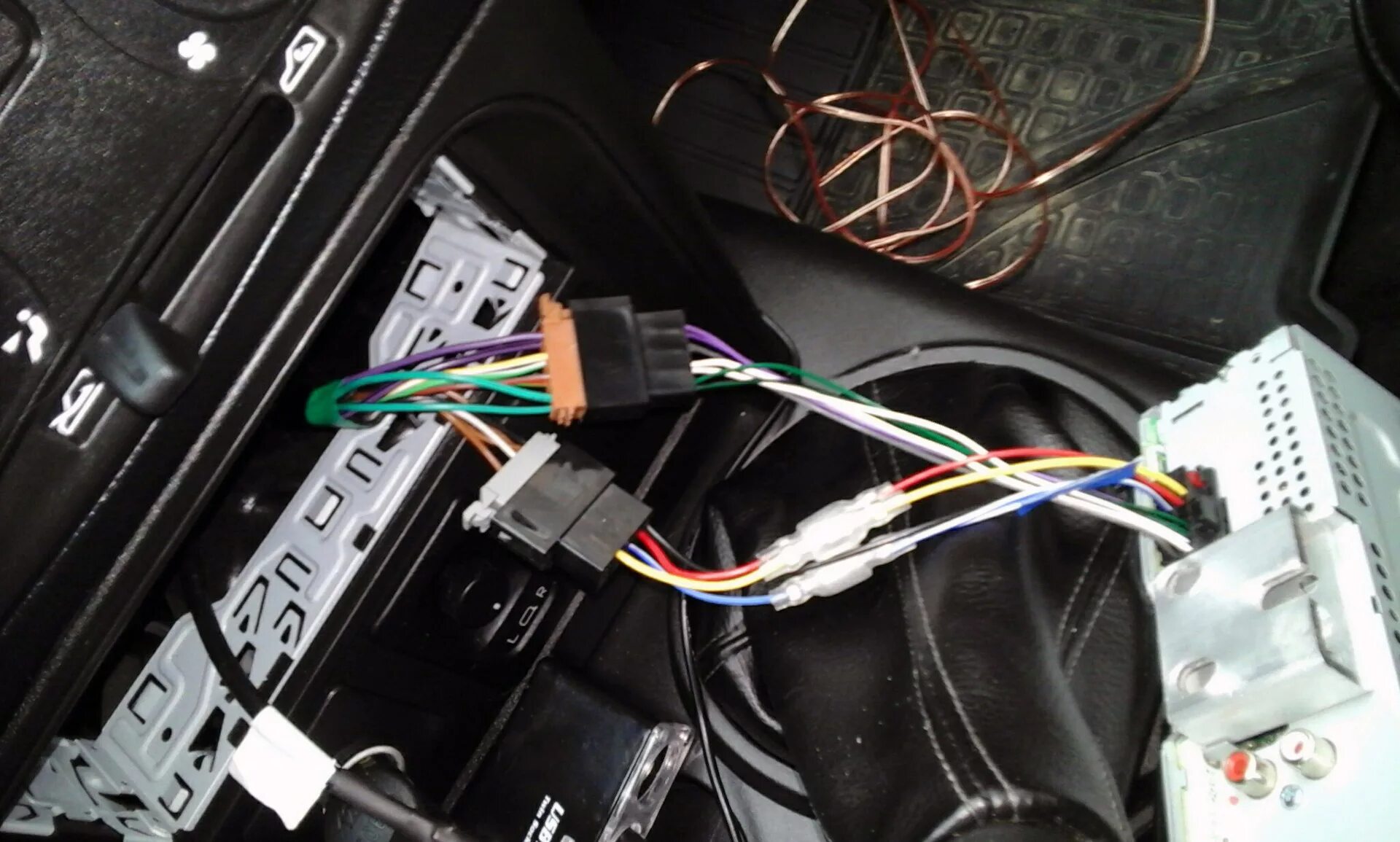 Нива подключение магнитолы Установка и подключение задних динамиков - Chevrolet Niva, 1,7 л, 2016 года авто