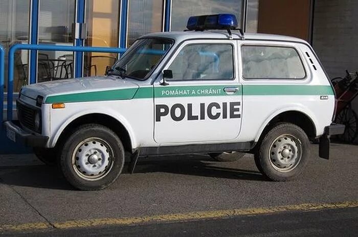 Нива полиция фото Спецавтомобили(в основном полицейские) ВАЗ на службе других государств. - DRIVE2