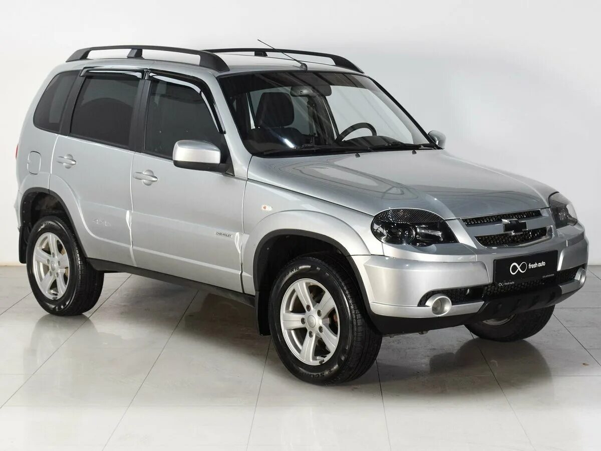 Нива престиж фото Купить б/у Chevrolet Niva I Рестайлинг 1.7 MT (80 л.с.) 4WD бензин механика в Во