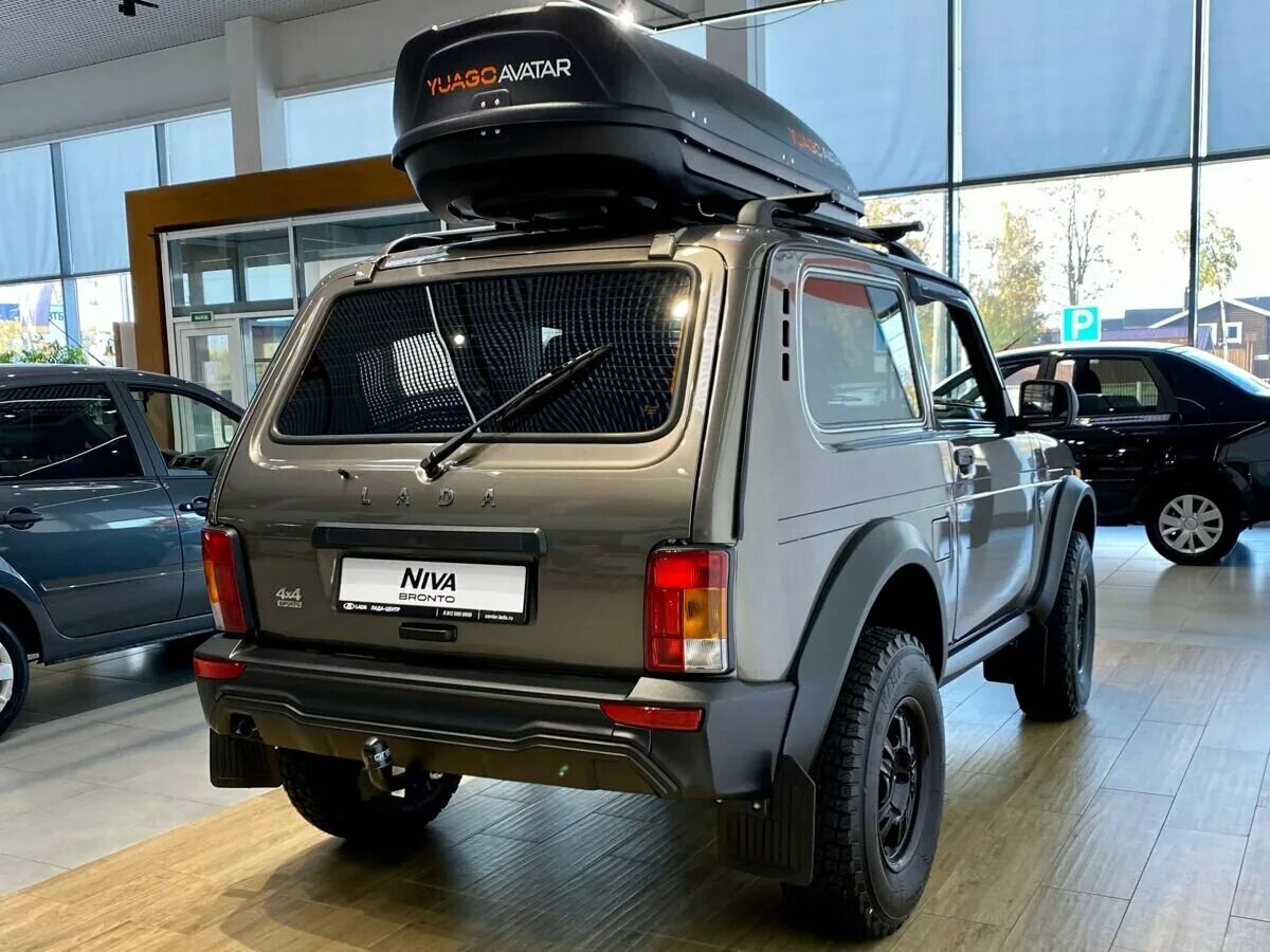 Нива престиж фото Купить новый Lada (ВАЗ) Niva Legend 2021-2024 Bronto 1.7 MT (83 л.с.) 4WD бензин