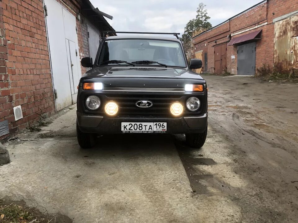 Нива противотуманки фото ПТФ - Lada 4x4 3D, 1,7 л, 2019 года тюнинг DRIVE2