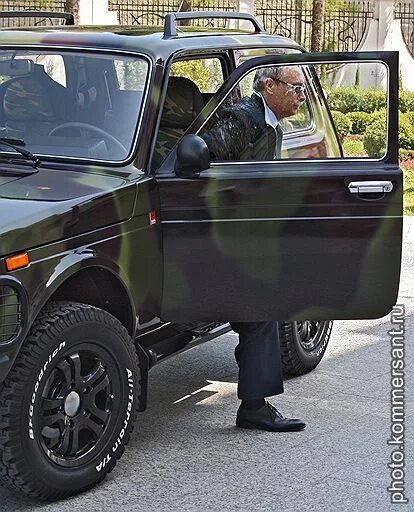 Нива путина фото ВЕСОМЫЙ АРГУМЕНТ ОТ ПРЕЗИДЕНТА РФ В.В. ПУТИНА. МАШИНА № 1 - DRIVE2