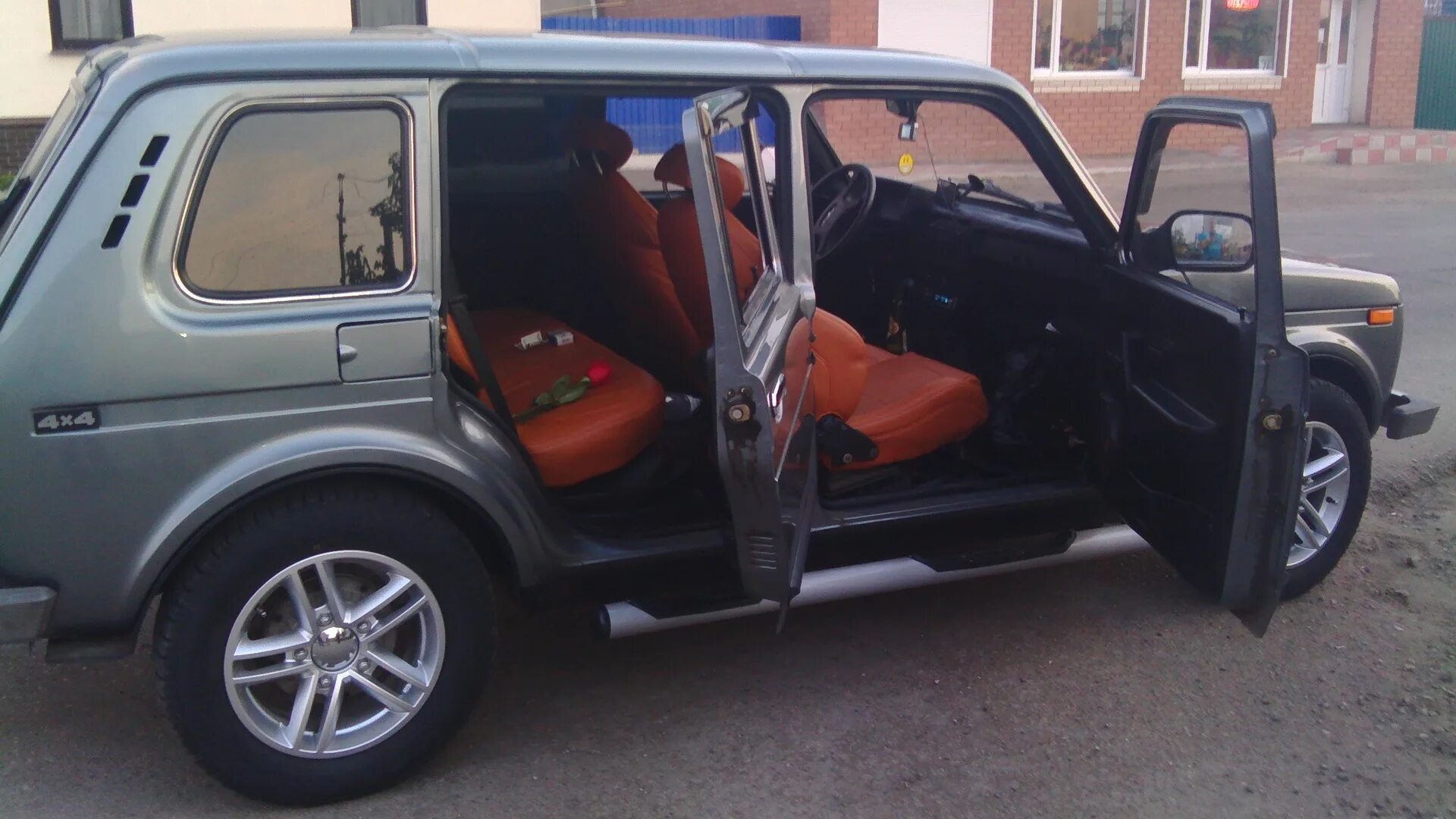 Нива пять дверей тюнинг Lada 4x4 5D 1.7 бензиновый 2007 Niva Prolate на DRIVE2